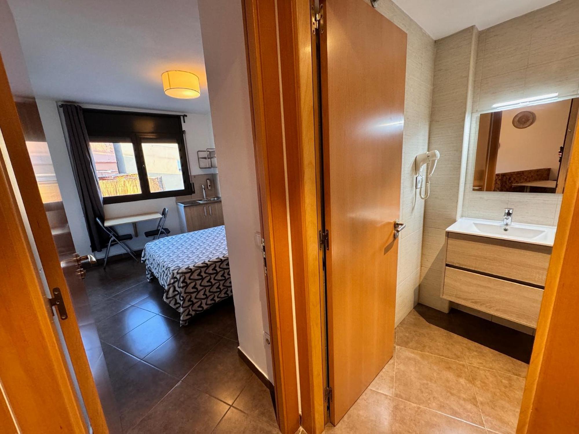 Mt Boutique Suites Y Apartamentos - Adults Only - ماتارو المظهر الخارجي الصورة