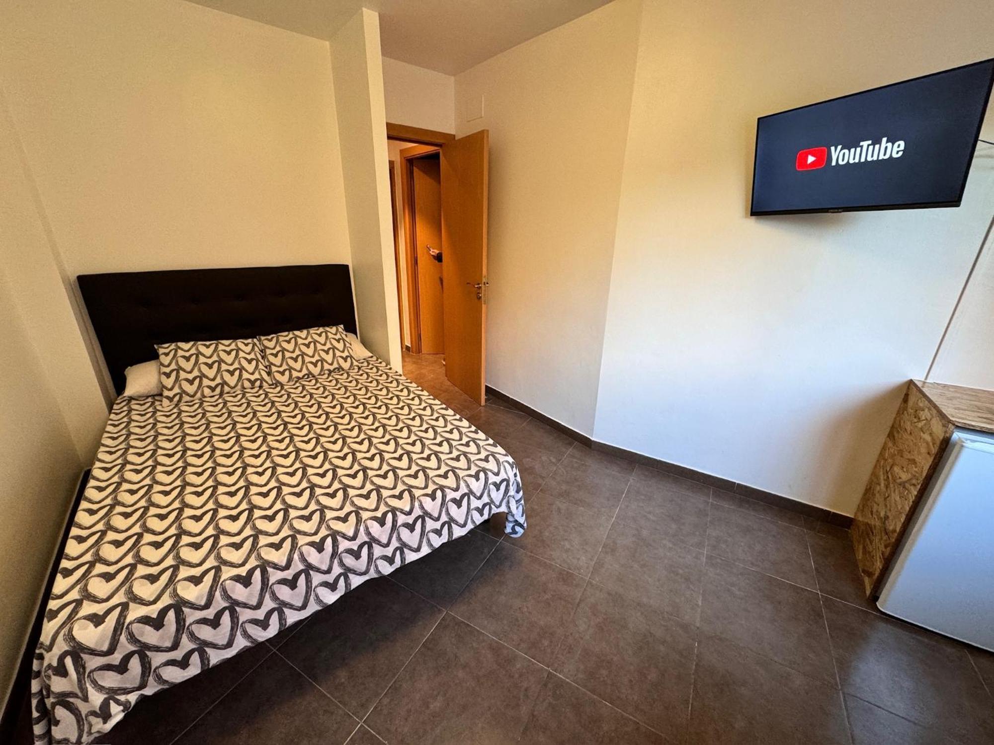 Mt Boutique Suites Y Apartamentos - Adults Only - ماتارو المظهر الخارجي الصورة