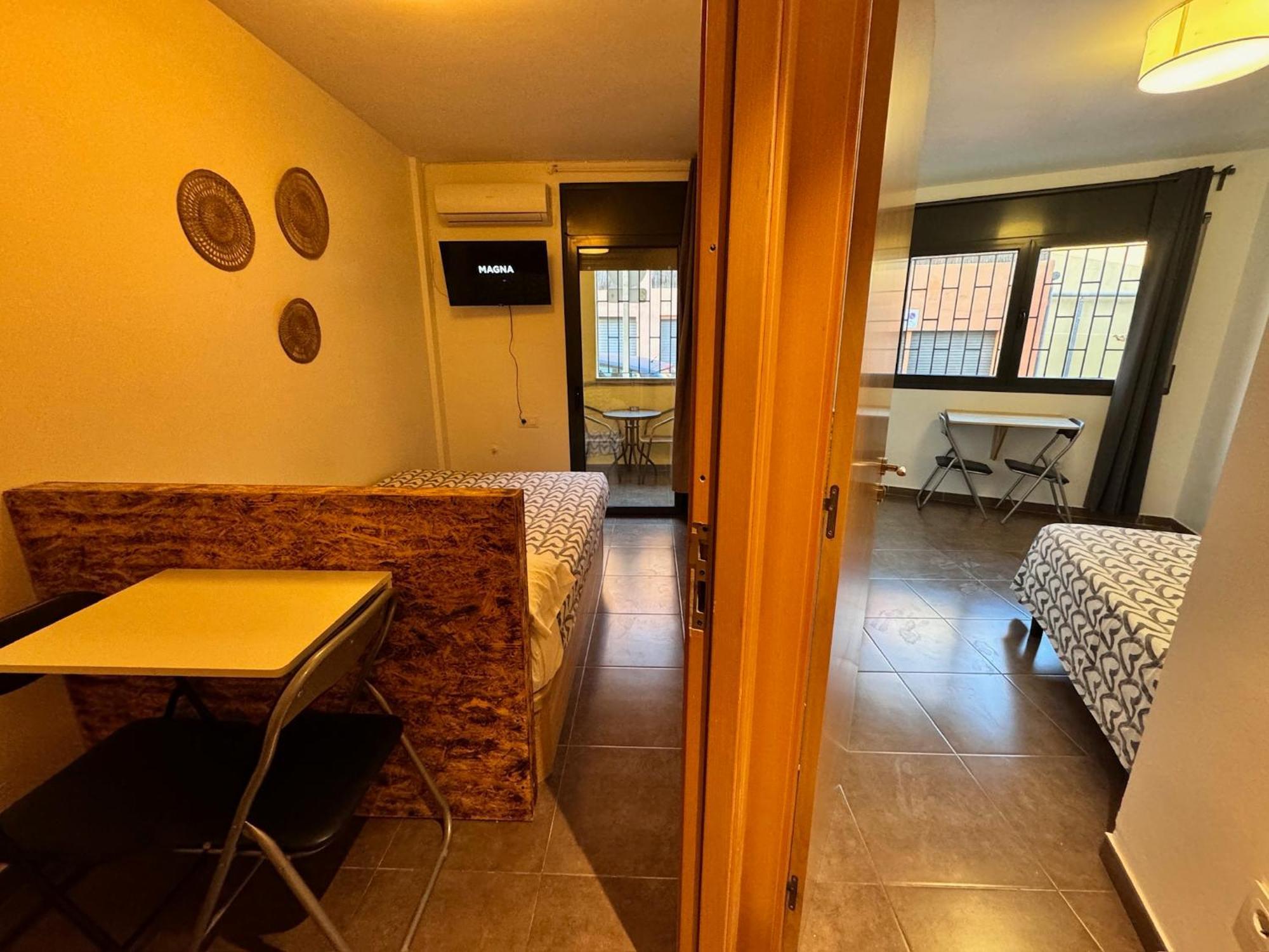 Mt Boutique Suites Y Apartamentos - Adults Only - ماتارو المظهر الخارجي الصورة