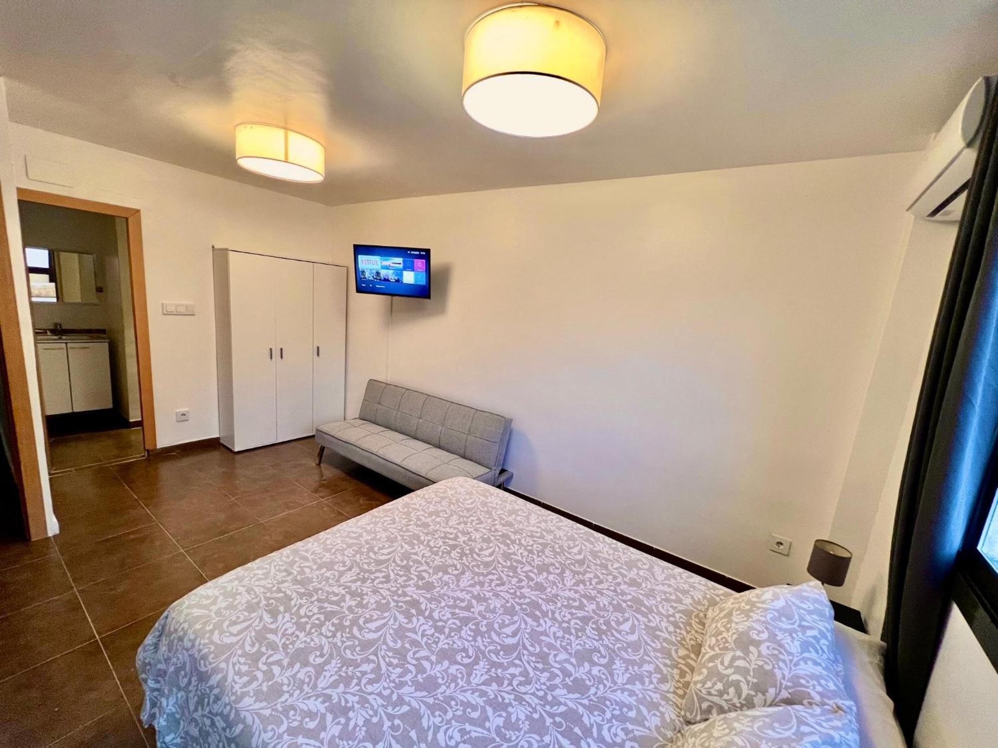 Mt Boutique Suites Y Apartamentos - Adults Only - ماتارو المظهر الخارجي الصورة