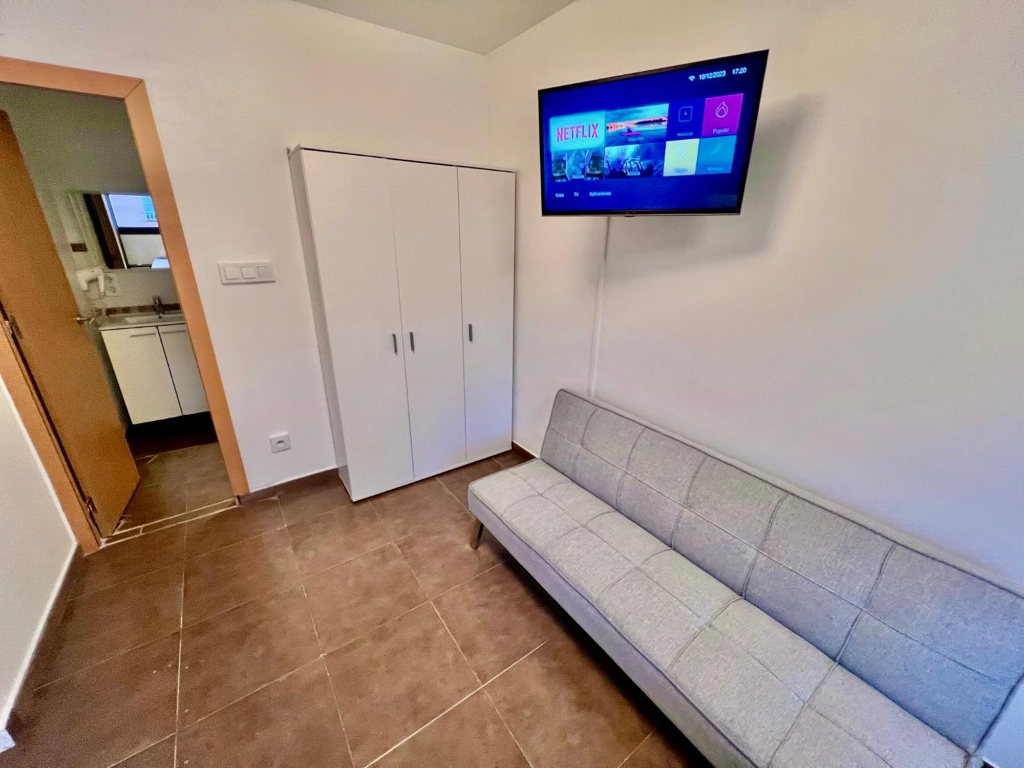 Mt Boutique Suites Y Apartamentos - Adults Only - ماتارو المظهر الخارجي الصورة