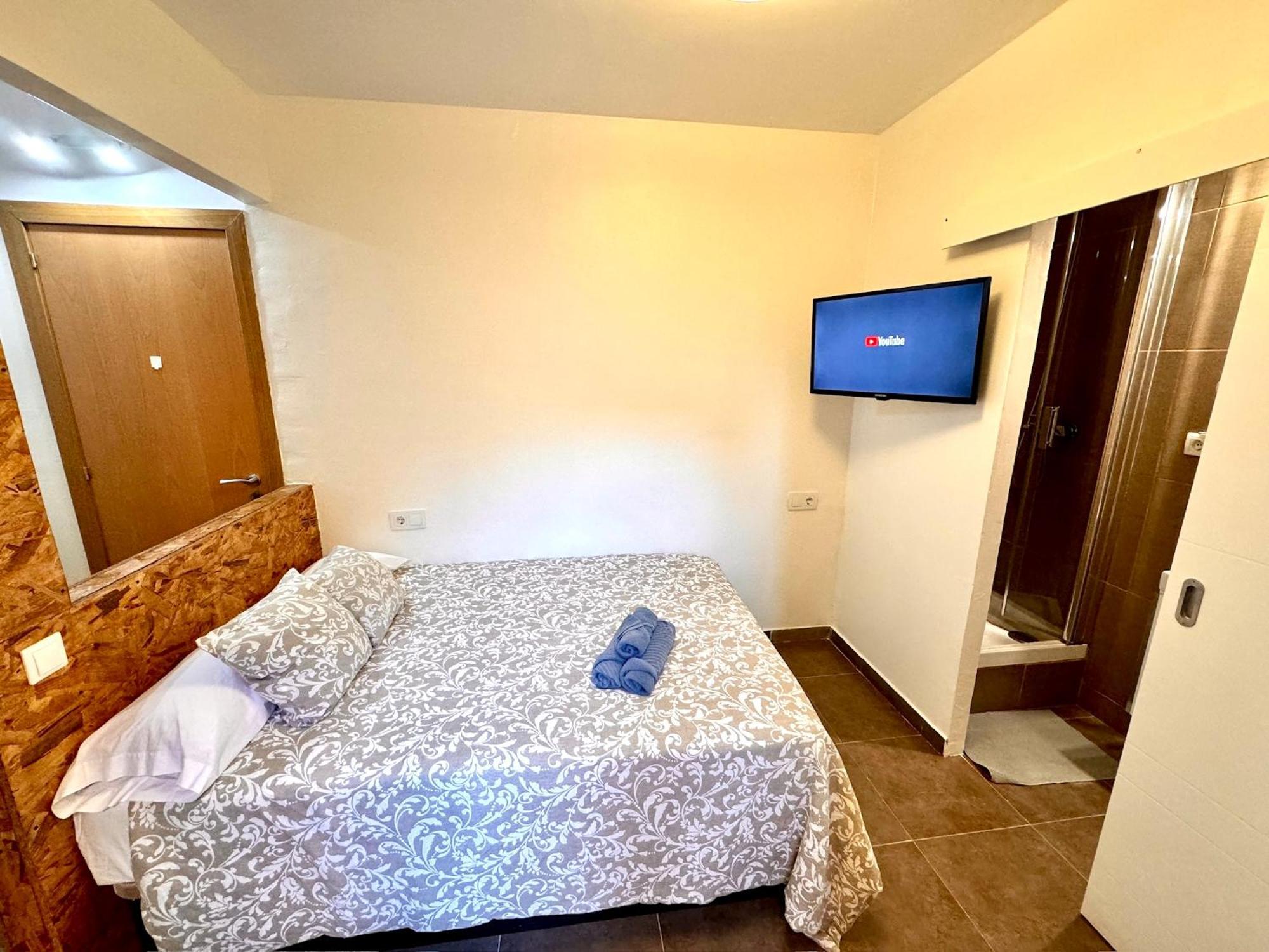Mt Boutique Suites Y Apartamentos - Adults Only - ماتارو المظهر الخارجي الصورة