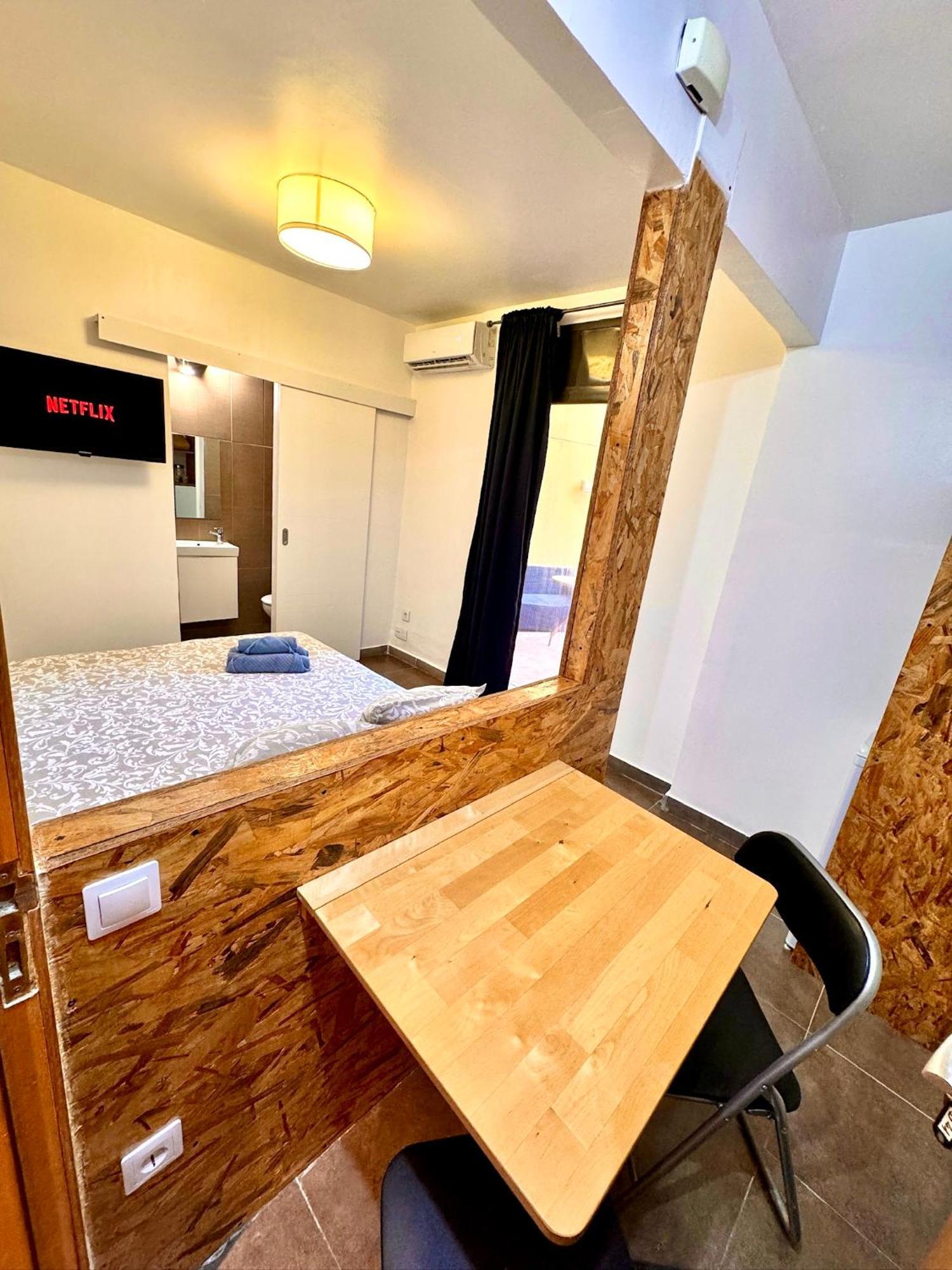 Mt Boutique Suites Y Apartamentos - Adults Only - ماتارو المظهر الخارجي الصورة