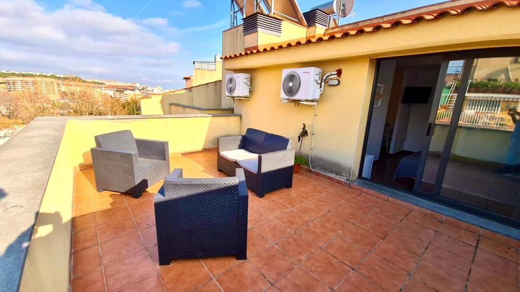 Mt Boutique Suites Y Apartamentos - Adults Only - ماتارو المظهر الخارجي الصورة