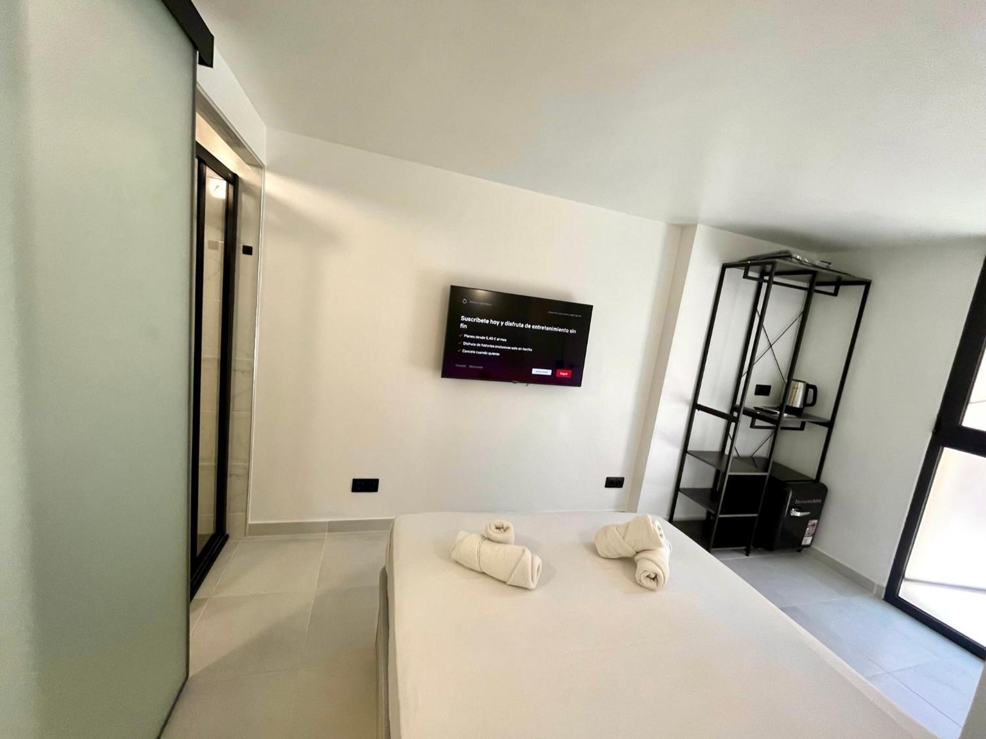 Mt Boutique Suites Y Apartamentos - Adults Only - ماتارو المظهر الخارجي الصورة